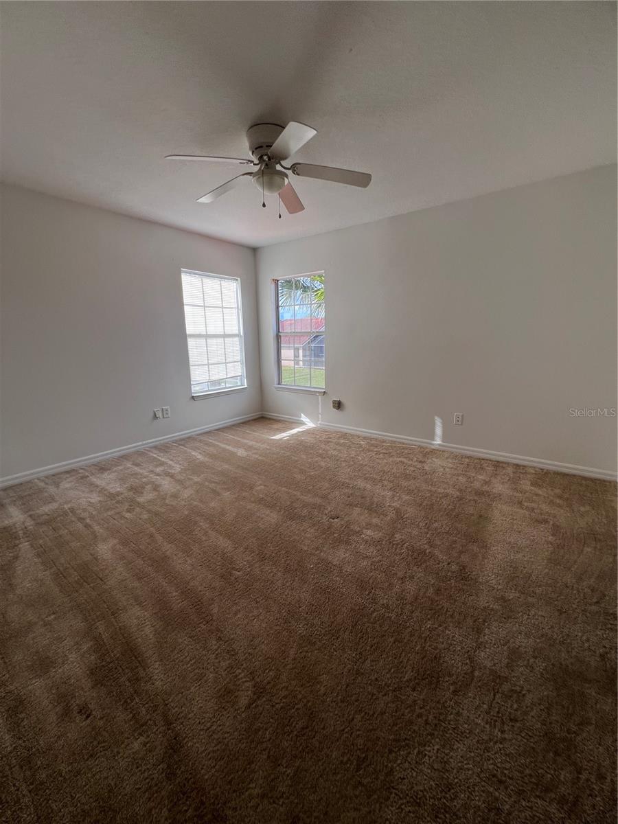 Image 6 of 13 For 433 Rosso Drive