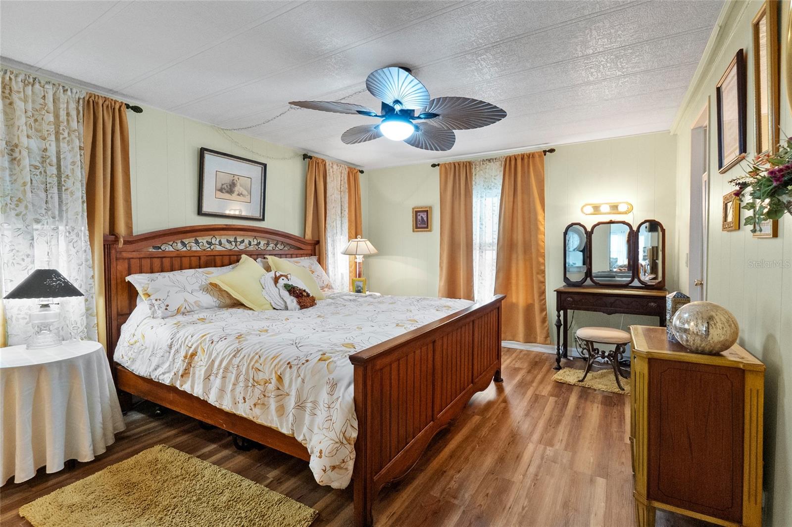 Image 30 of 32 For 2220 Evergreen Circle Ge