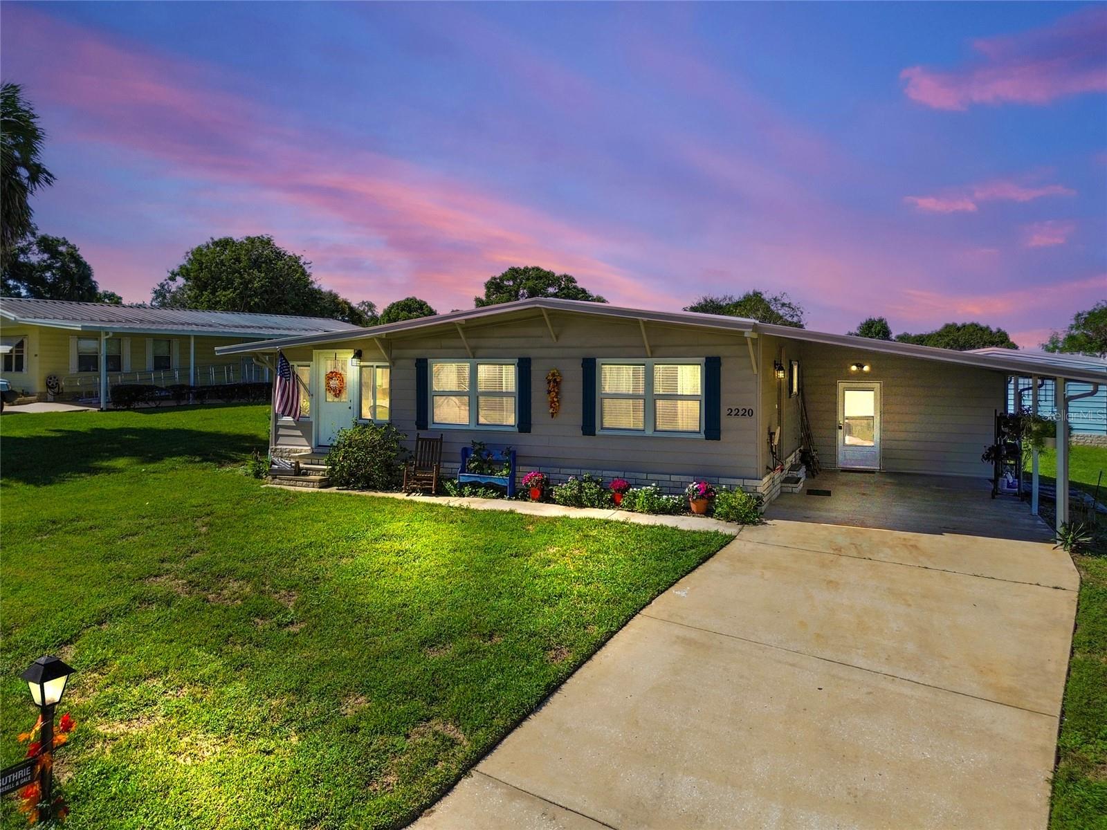 Image 4 of 32 For 2220 Evergreen Circle Ge