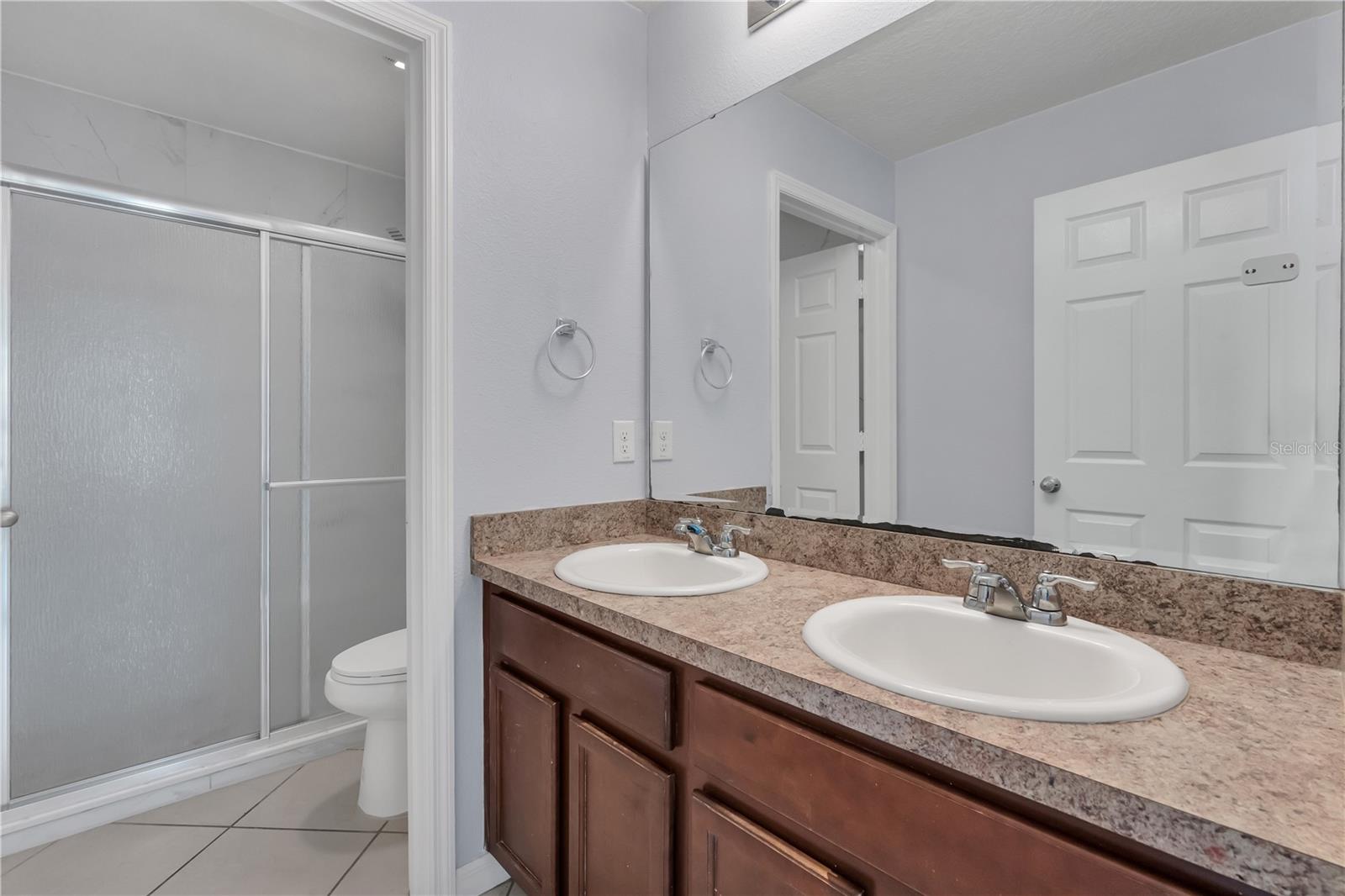 Image 33 of 58 For 4740 Rockvale Drive