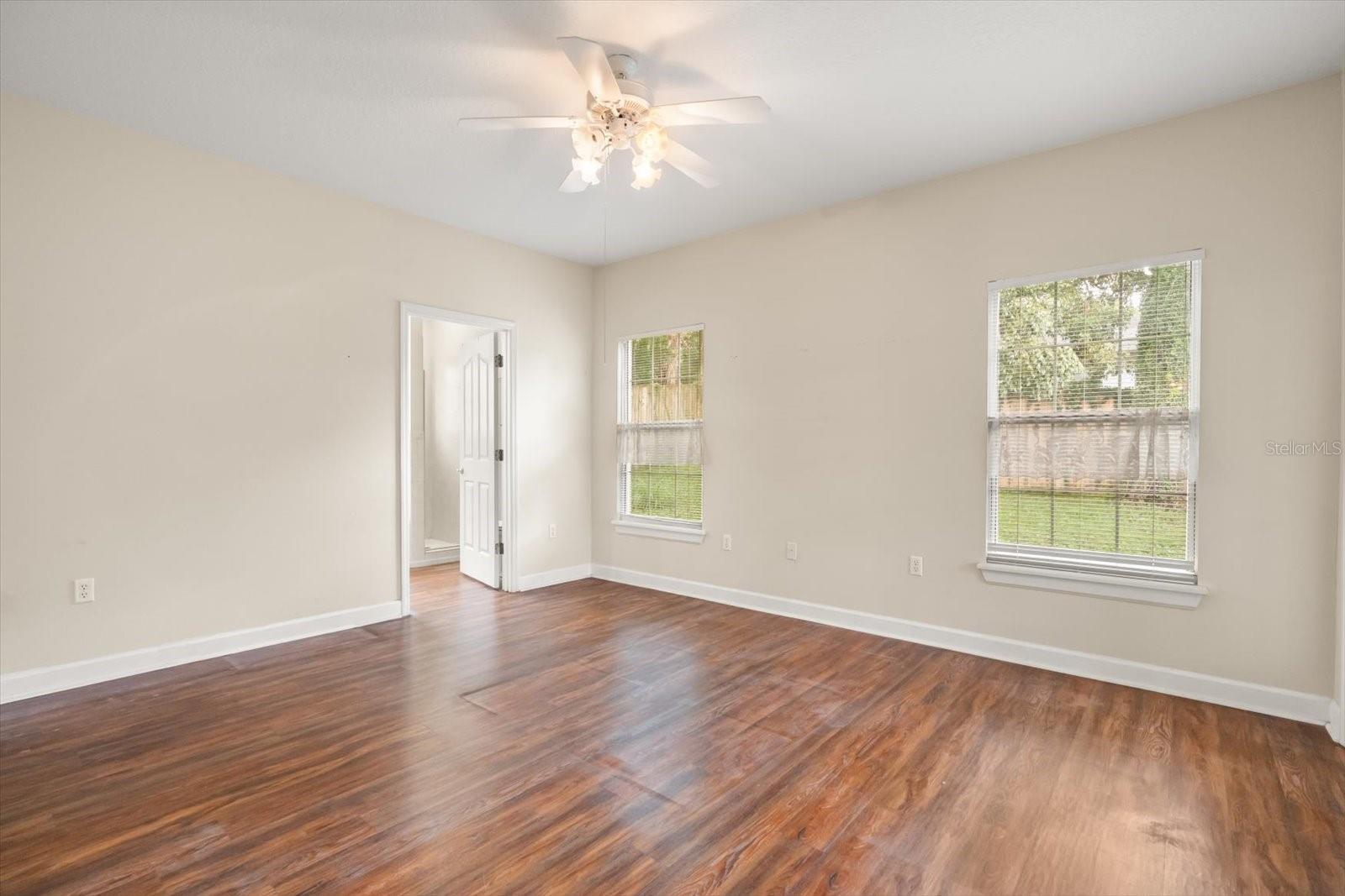 Image 12 of 28 For 37 Townhill Drive