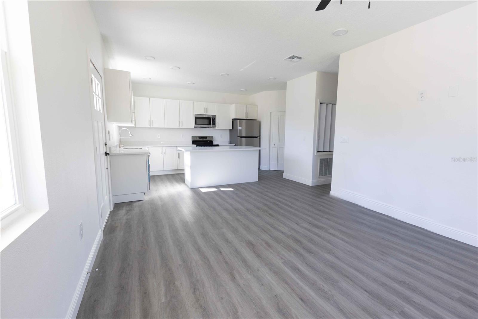 Image 2 of 12 For 2276 Cr 423 Lot 4