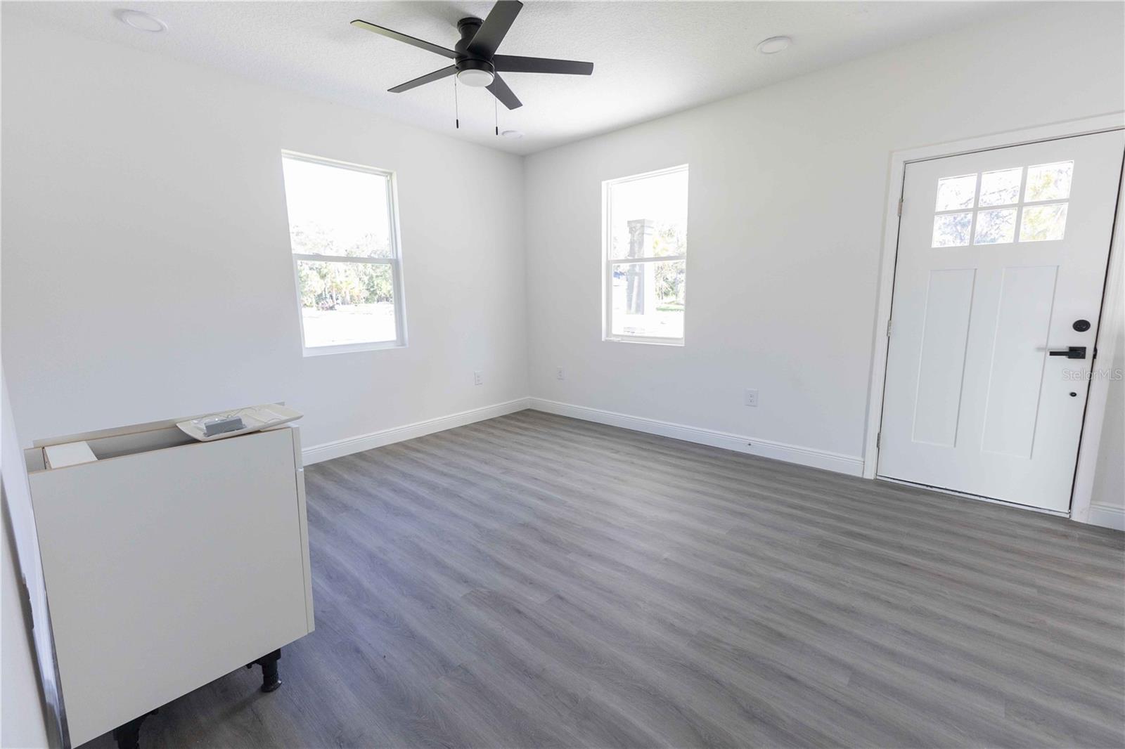 Image 6 of 12 For 2381 Cr 423  Lot 41