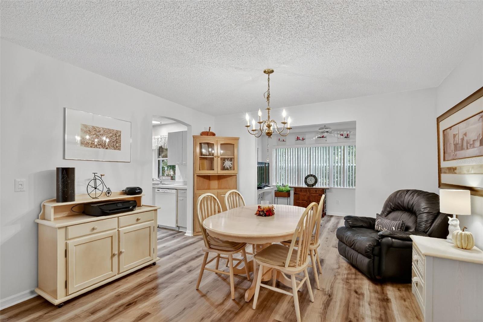 Image 11 of 31 For 220 Palermo Place