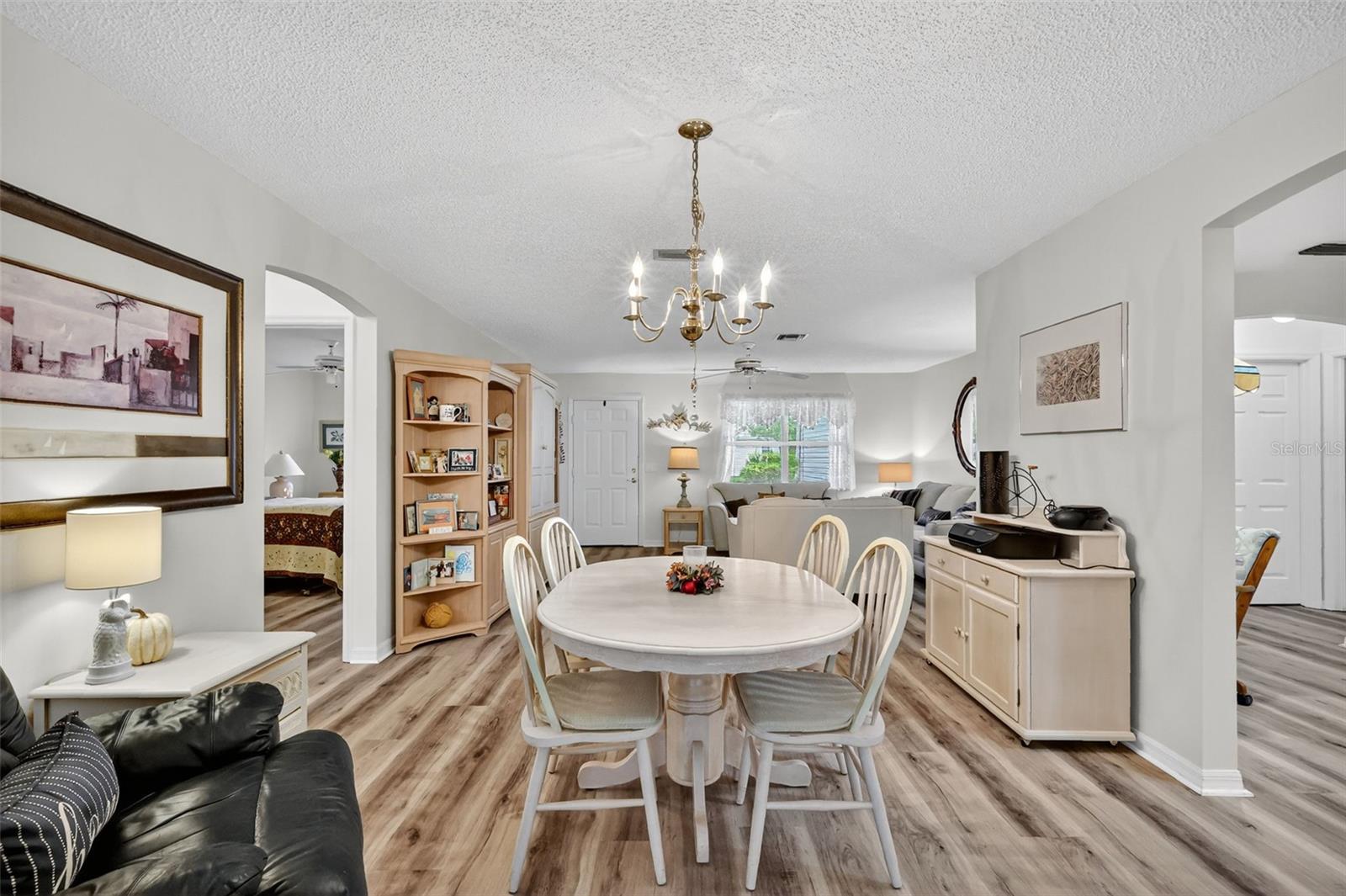 Image 12 of 31 For 220 Palermo Place