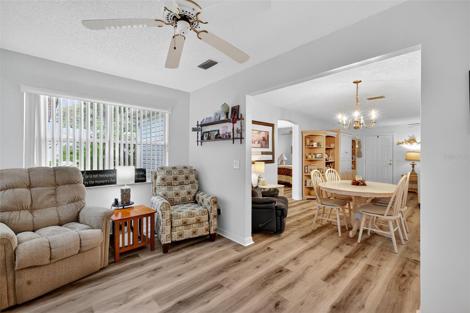 Image 13 of 31 For 220 Palermo Place