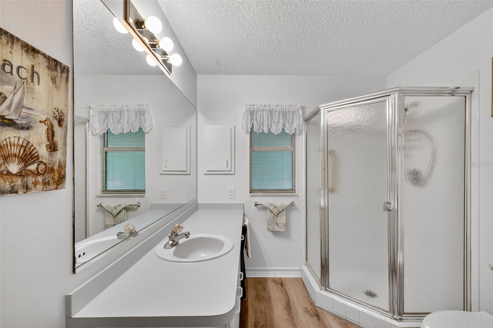 Image 19 of 31 For 220 Palermo Place