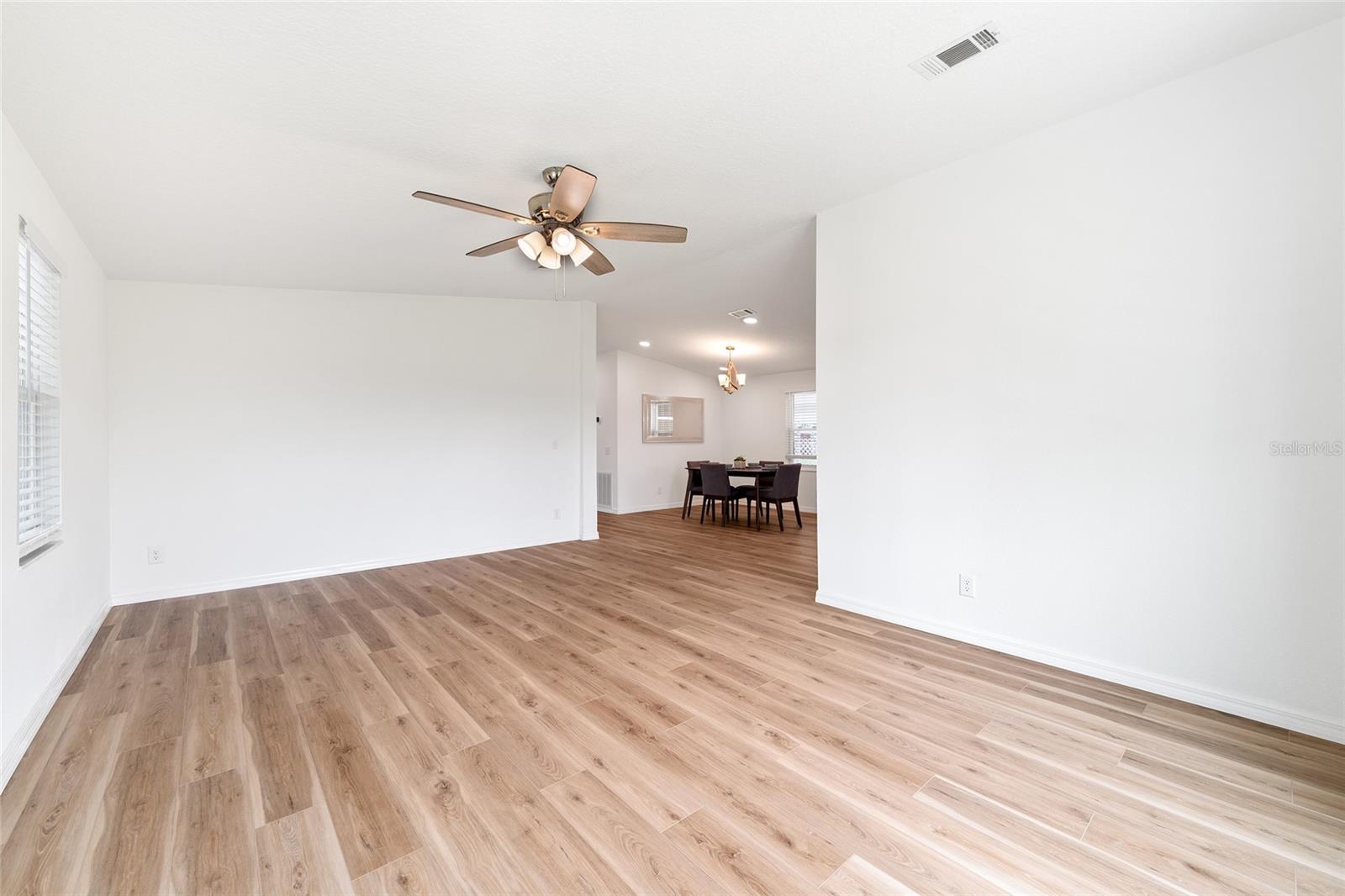 Image 15 of 30 For 529 Bonita Drive