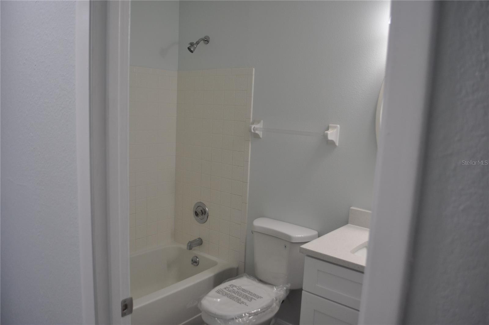 Image 10 of 29 For 339 Oak Track Loop