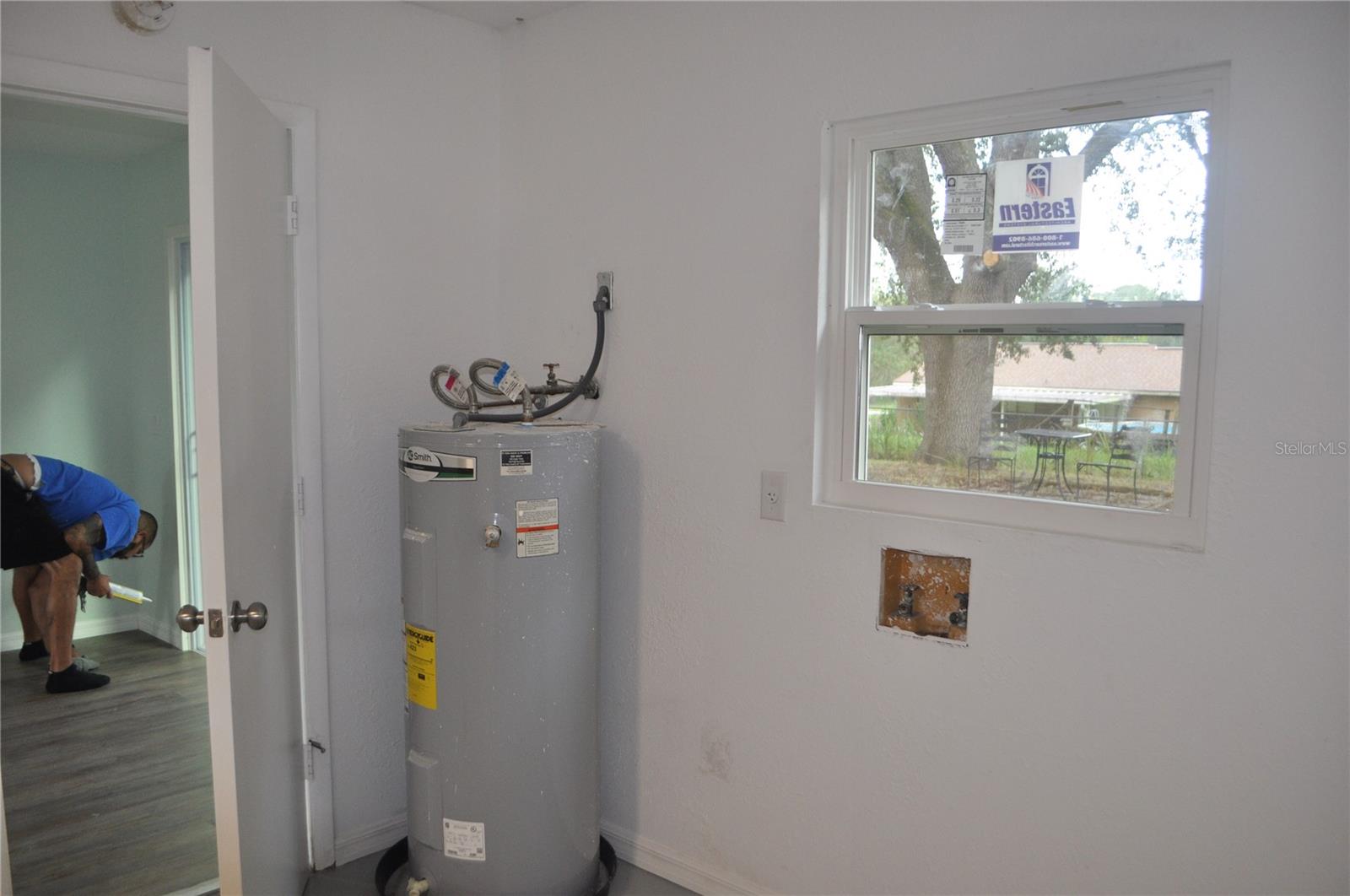 Image 22 of 29 For 339 Oak Track Loop