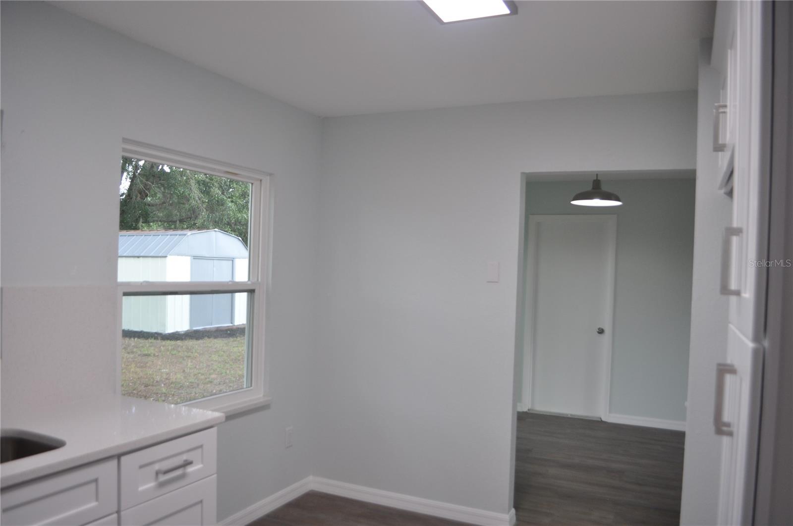 Image 7 of 29 For 339 Oak Track Loop