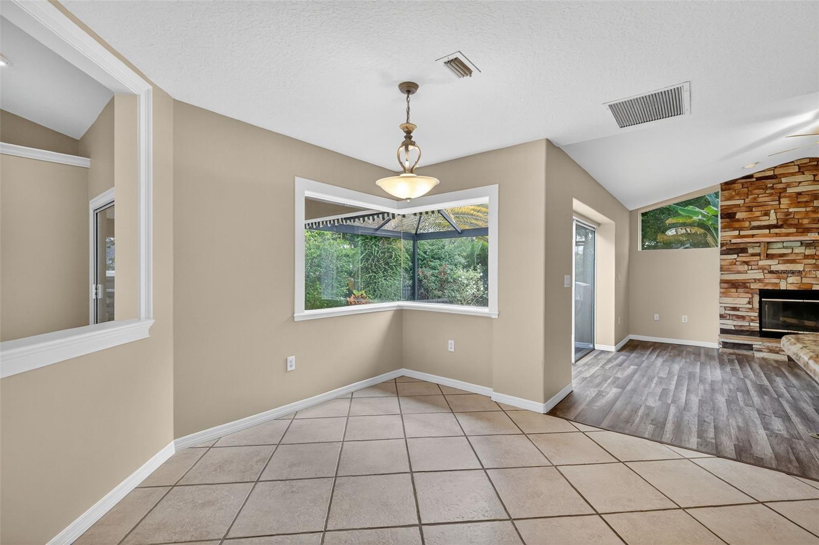 Image 16 of 50 For 434 Oak View Drive