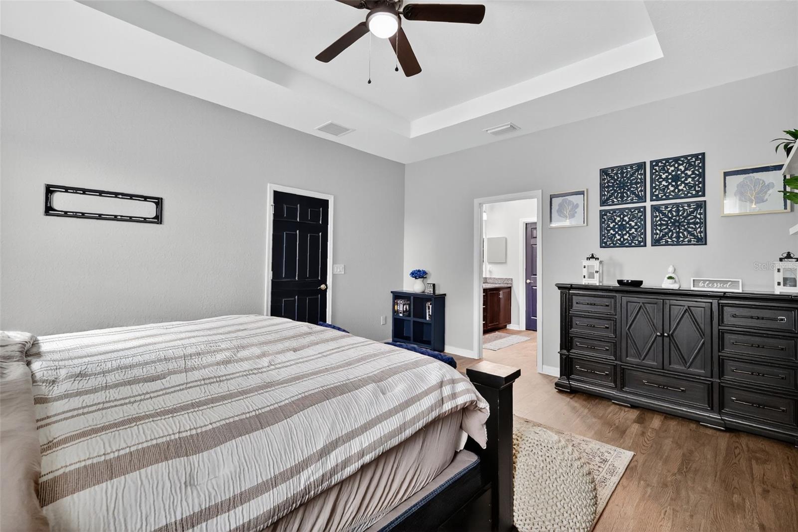 Image 17 of 36 For 11131 54th Circle