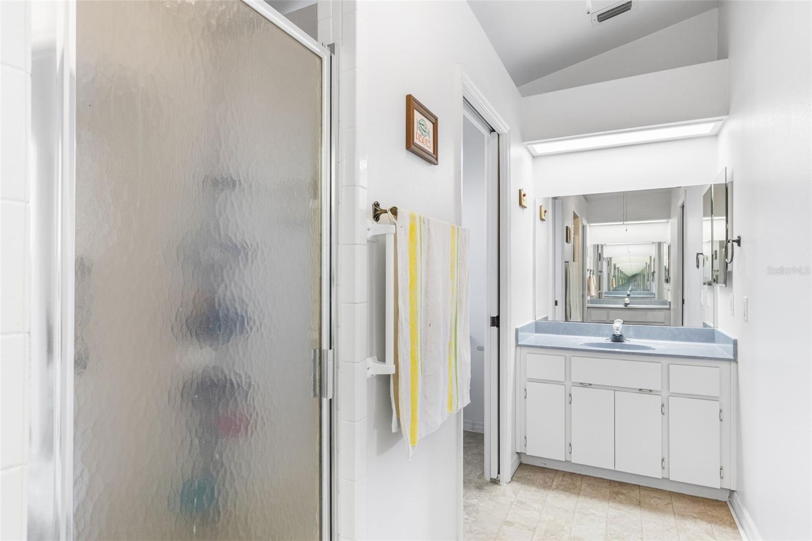 Image 15 of 28 For 5606 Laver Street