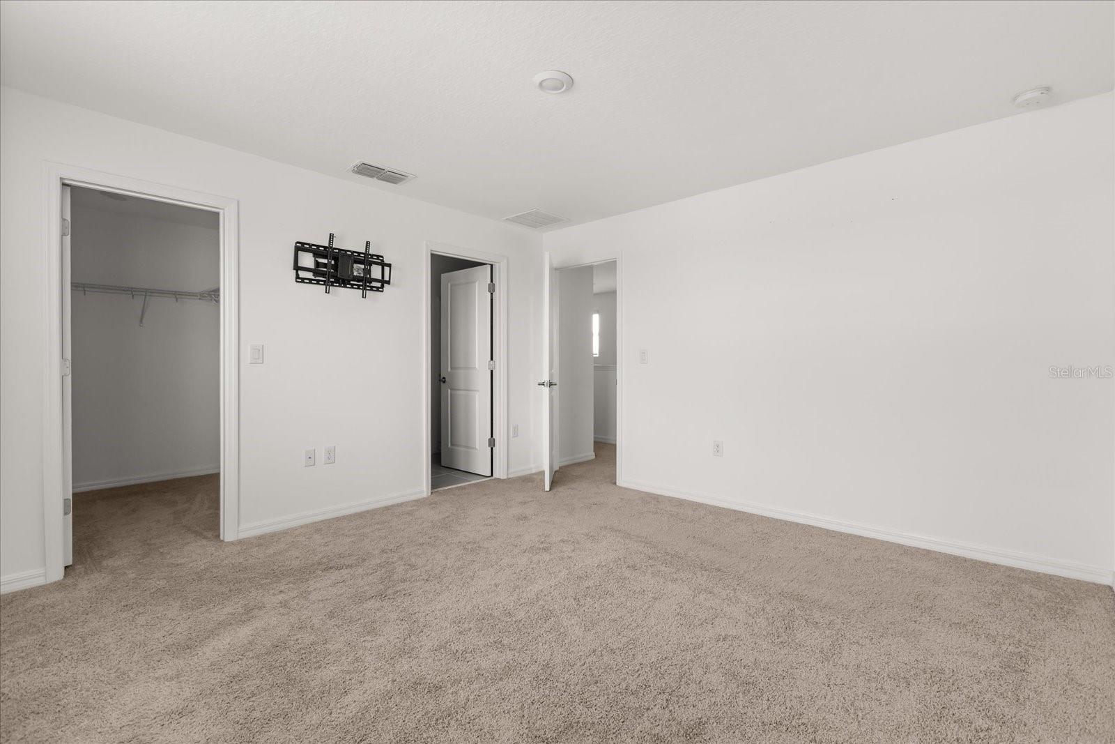 Image 22 of 43 For 1138 Calico Pointe Circle