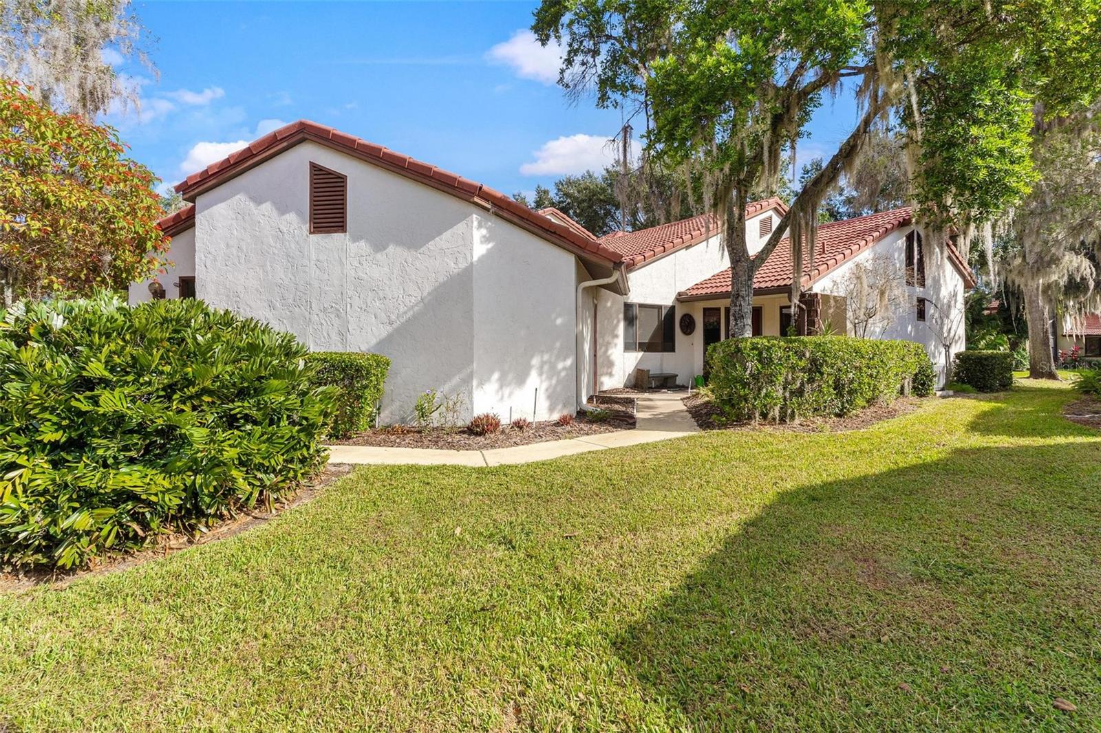 Details for 401 Clusterwood Drive, YALAHA, FL 34797