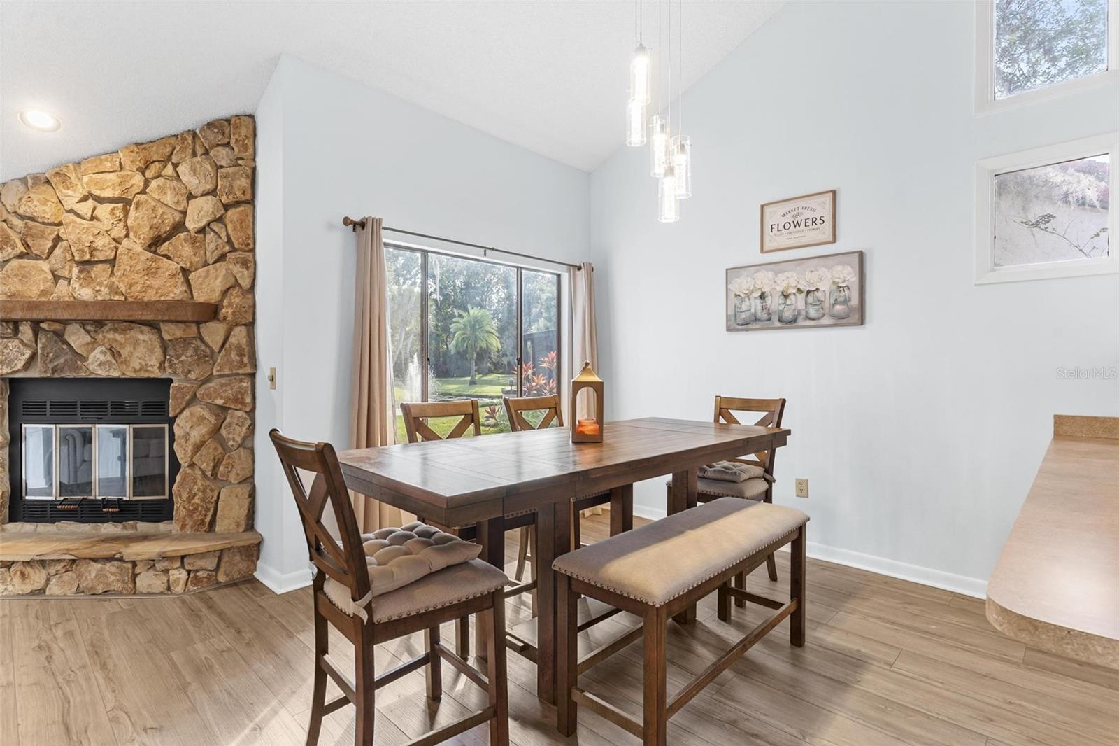 Image 10 of 63 For 401 Clusterwood Drive