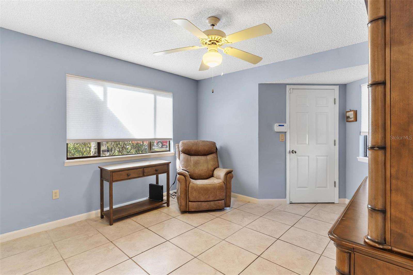 Image 20 of 63 For 401 Clusterwood Drive