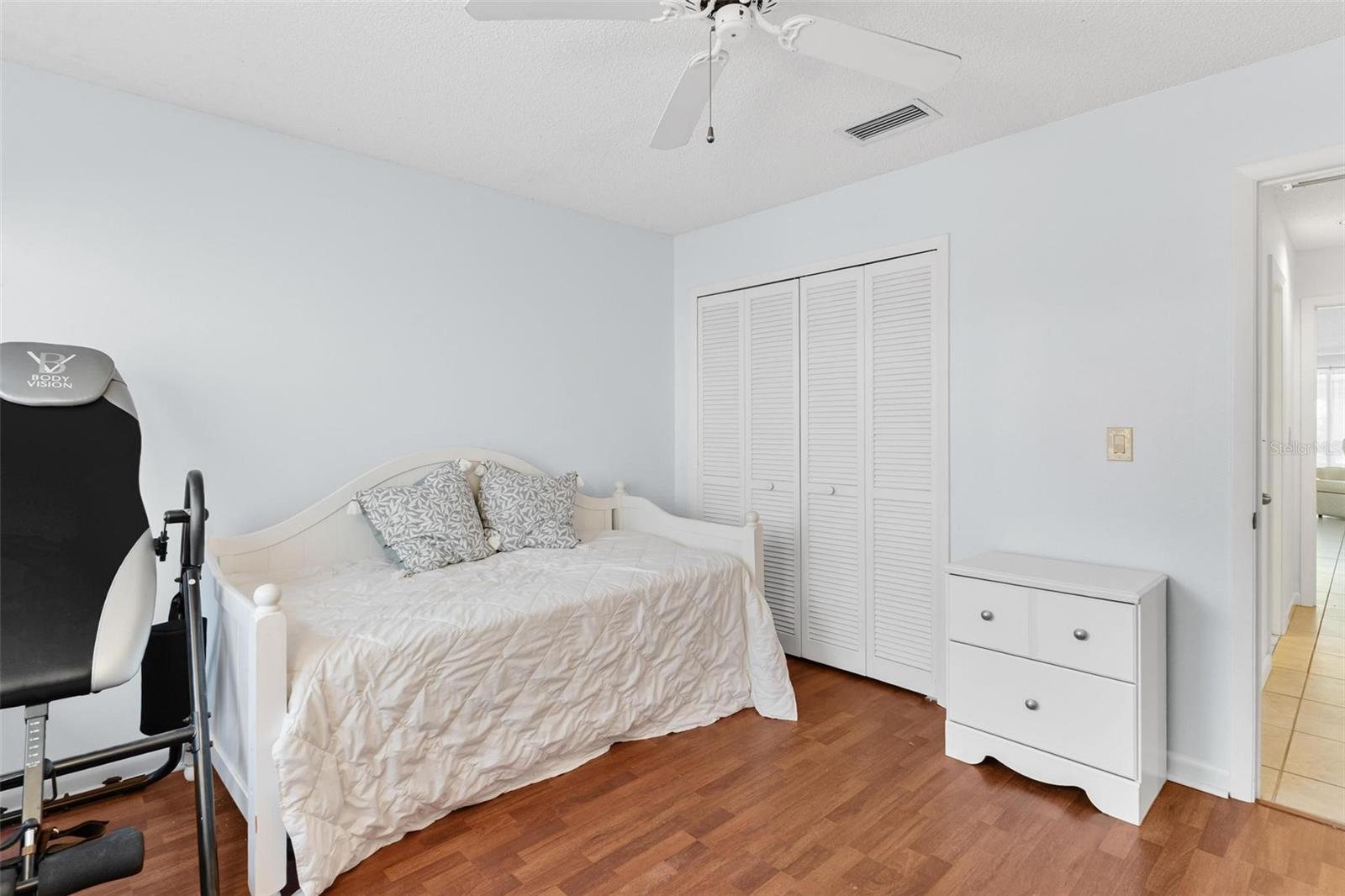 Image 25 of 63 For 401 Clusterwood Drive