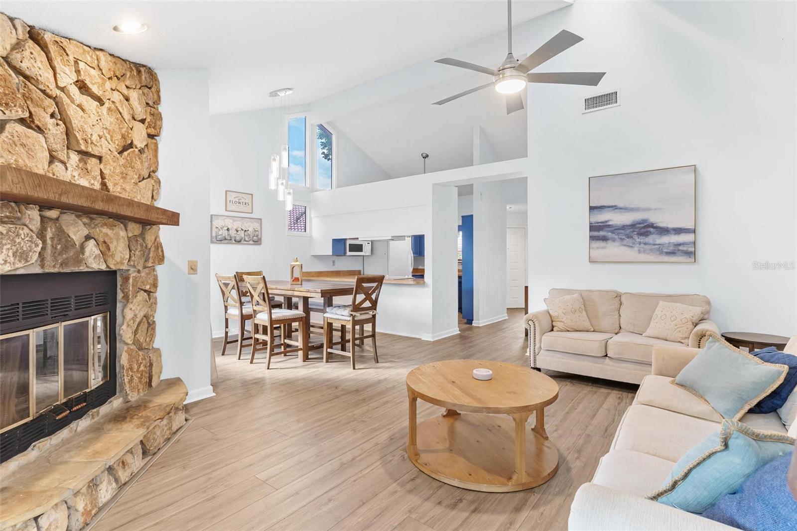 Image 9 of 63 For 401 Clusterwood Drive