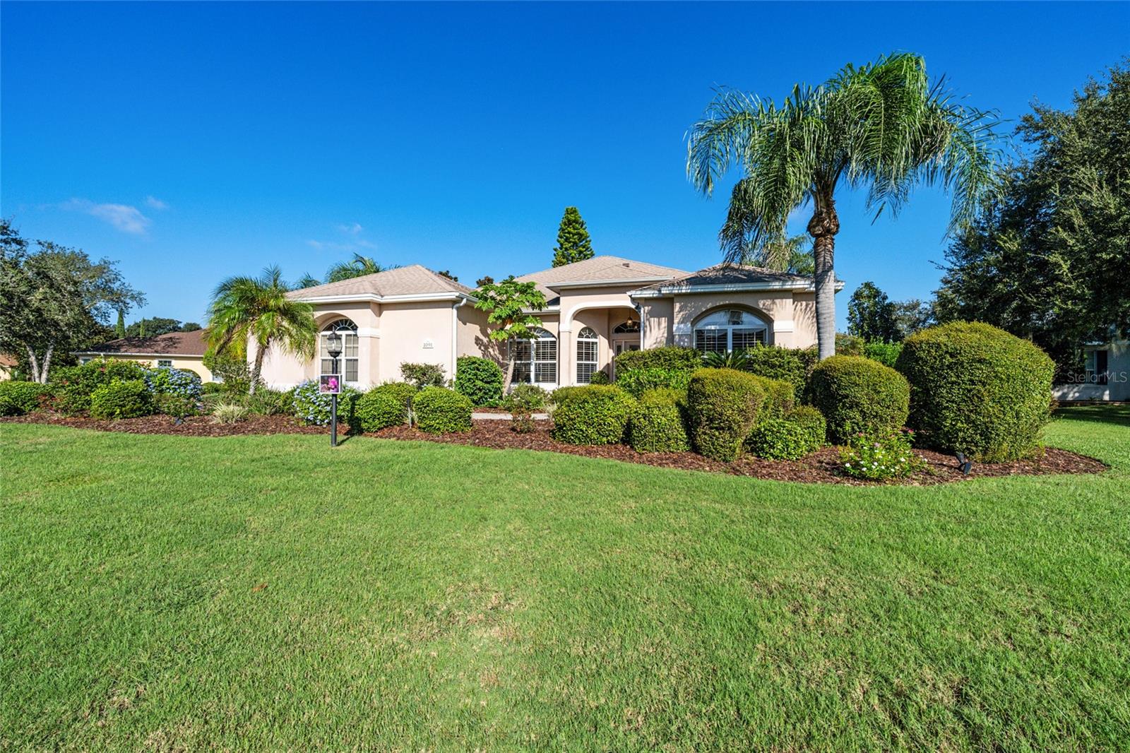 Image 3 of 52 For 1091 Noble Way