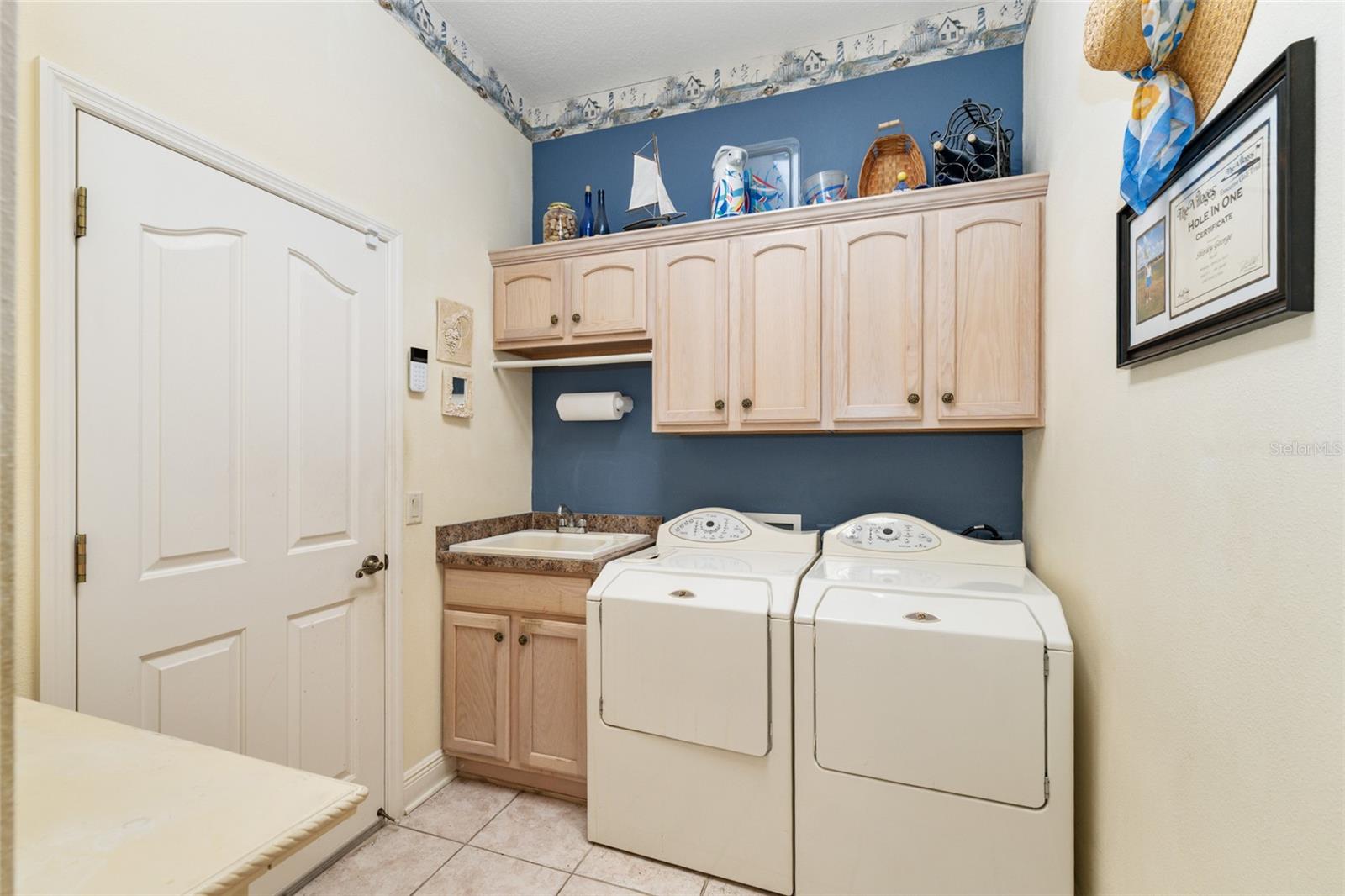 Image 38 of 52 For 1091 Noble Way