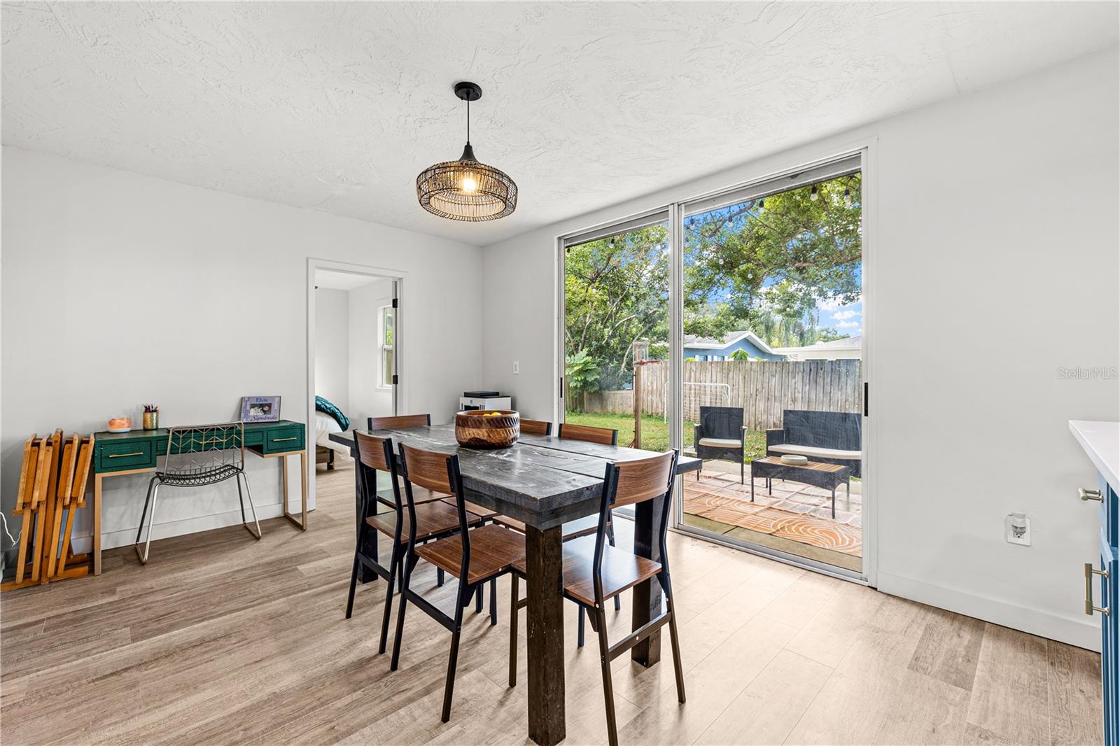 Image 11 of 35 For 2031 Scotland Drive