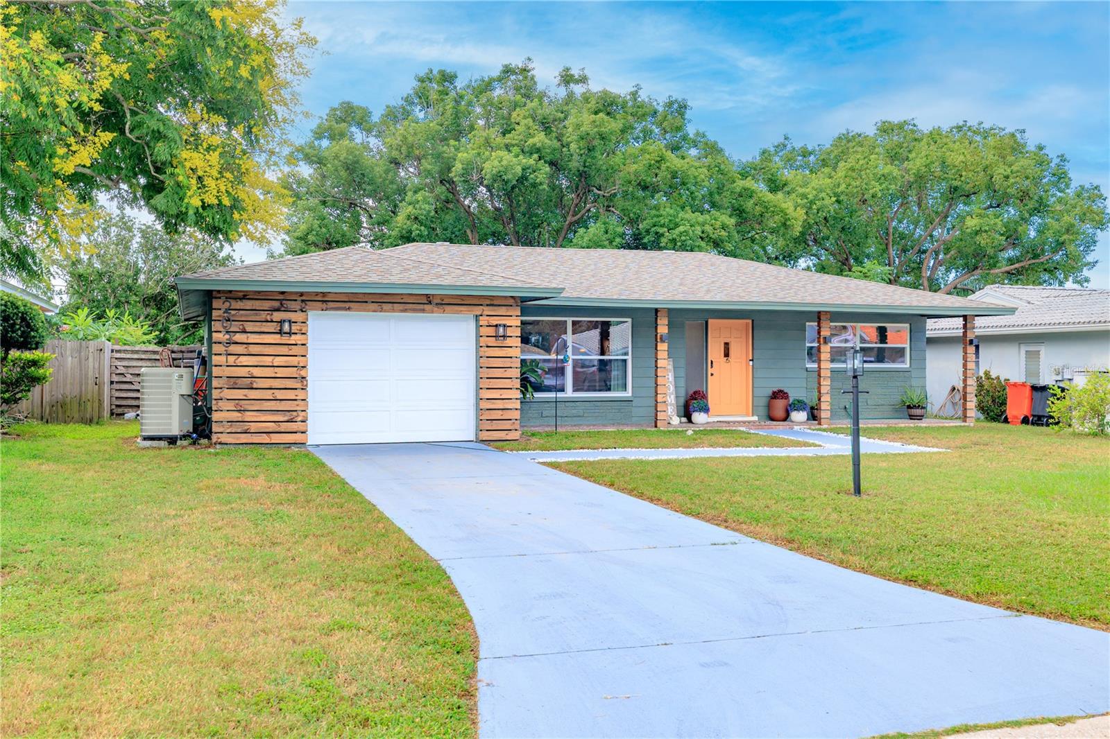 Image 2 of 35 For 2031 Scotland Drive