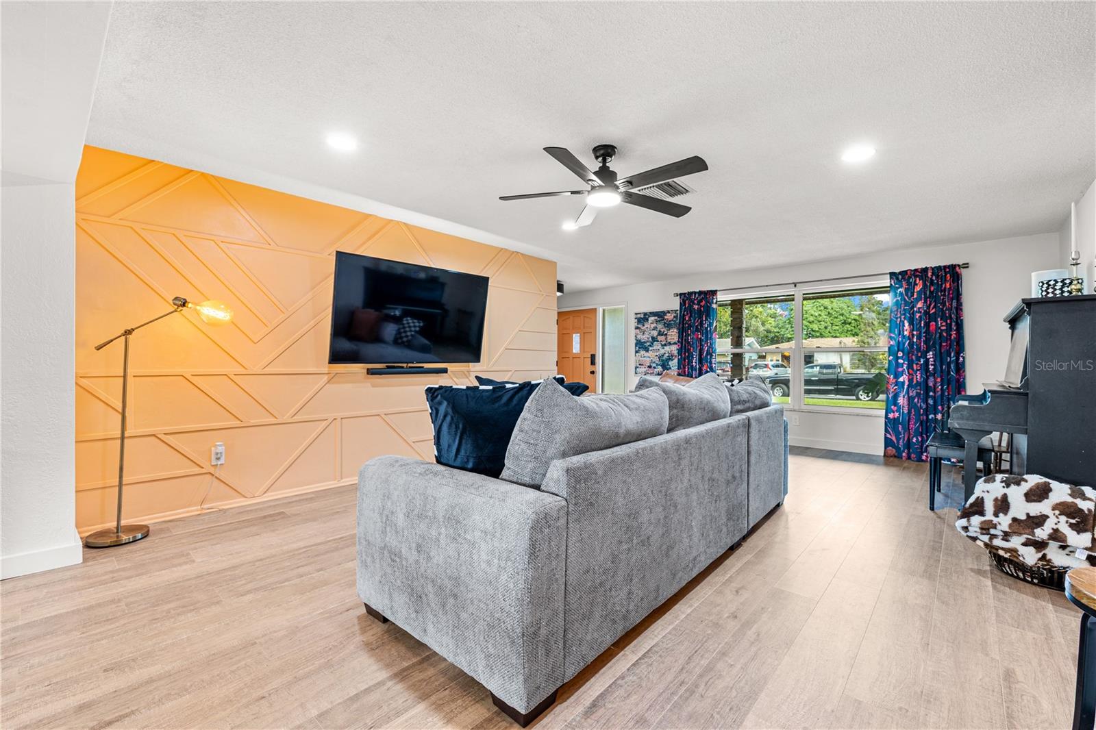 Image 7 of 35 For 2031 Scotland Drive