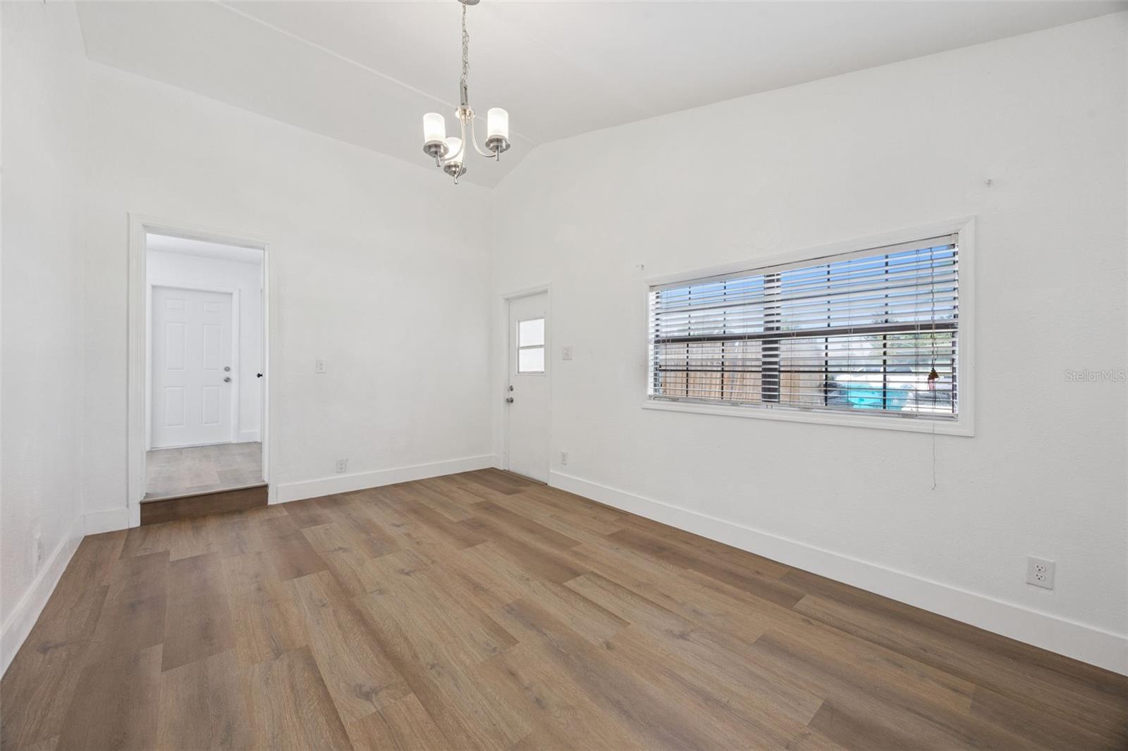 Image 10 of 54 For 1200 Romano Avenue