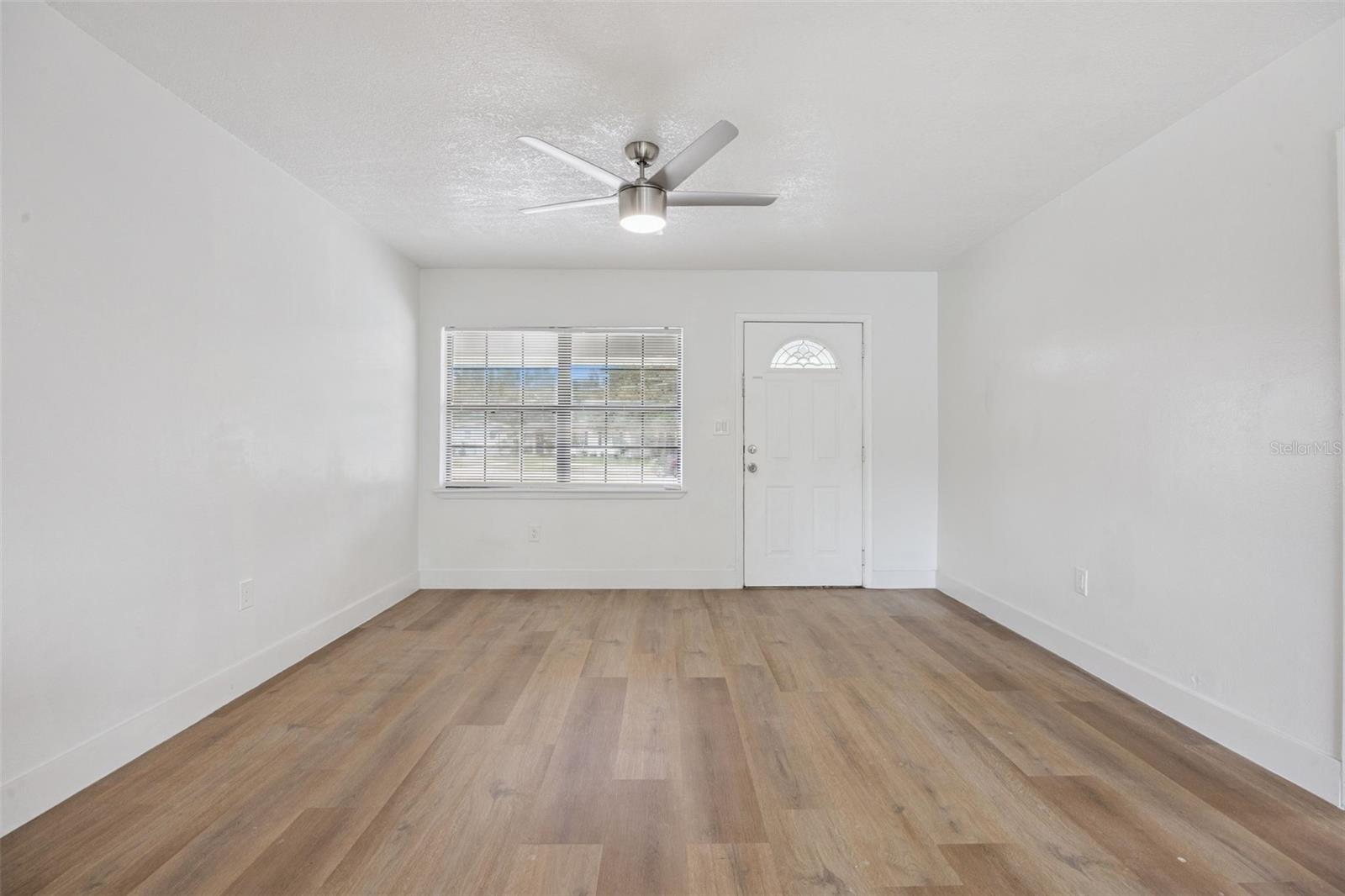 Image 13 of 54 For 1200 Romano Avenue