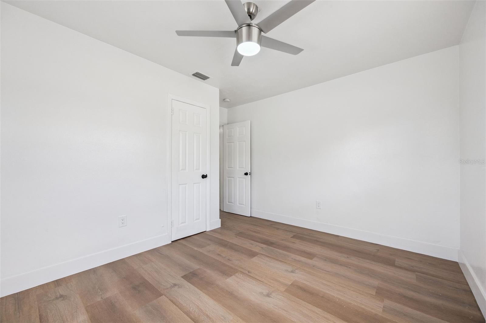 Image 4 of 54 For 1200 Romano Avenue