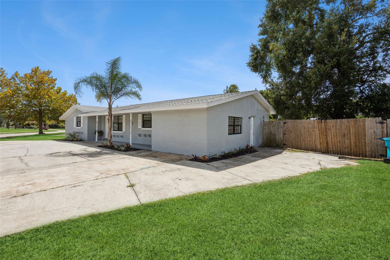 Image 40 of 54 For 1200 Romano Avenue