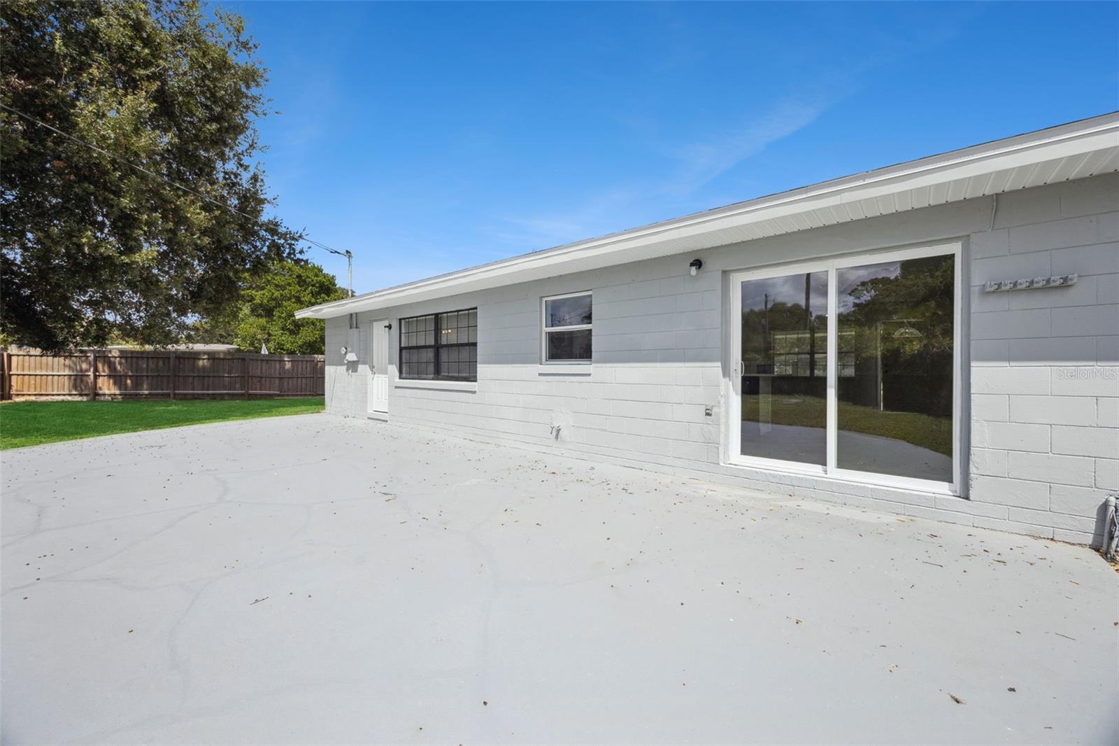 Image 42 of 54 For 1200 Romano Avenue