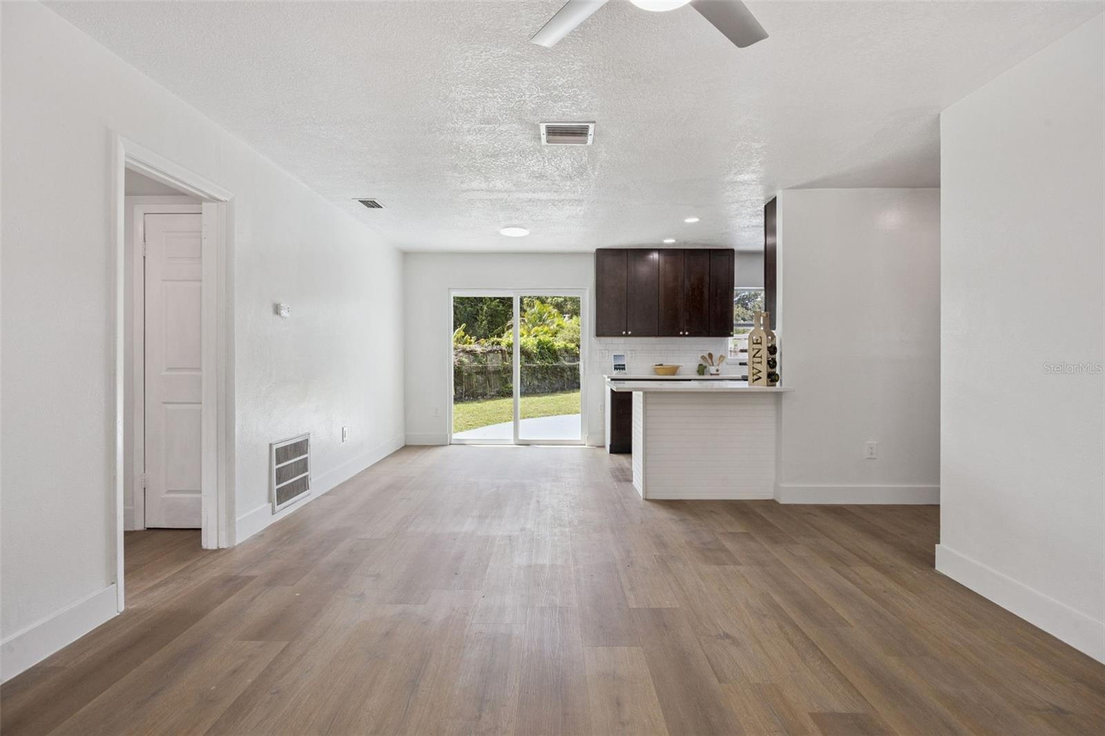 Image 6 of 54 For 1200 Romano Avenue