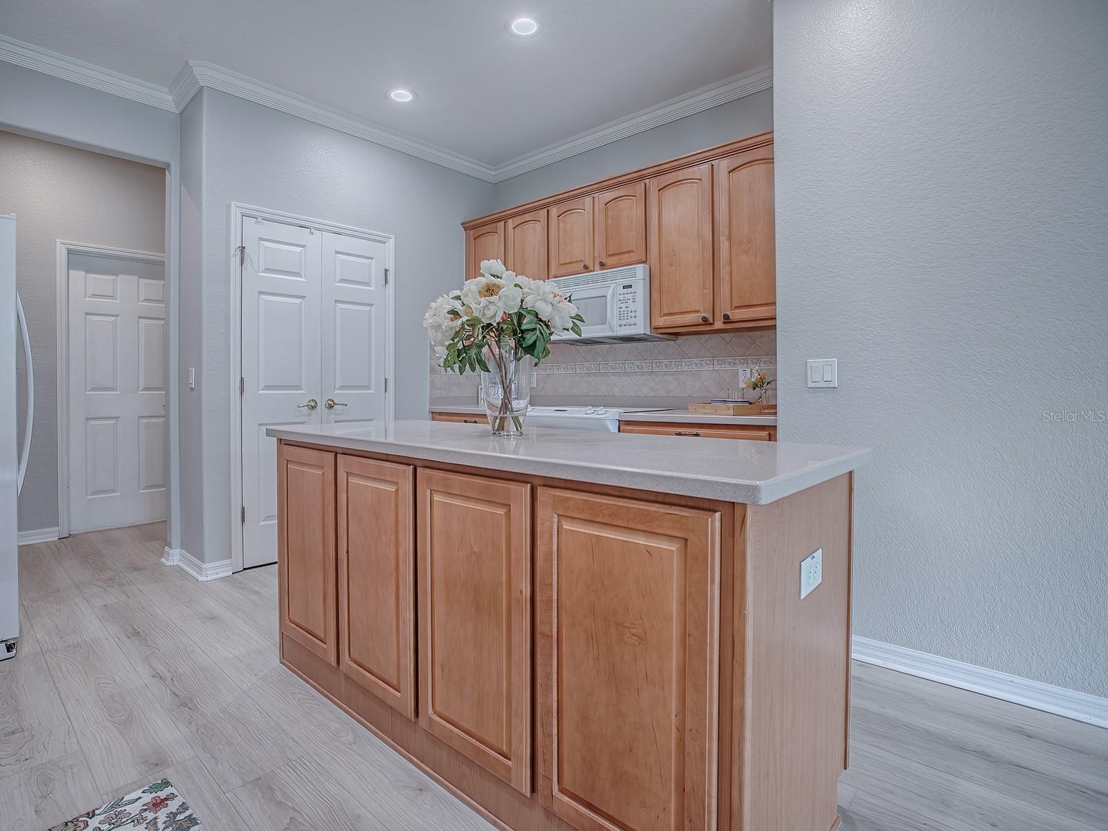 Image 16 of 59 For 11759 91st Circle