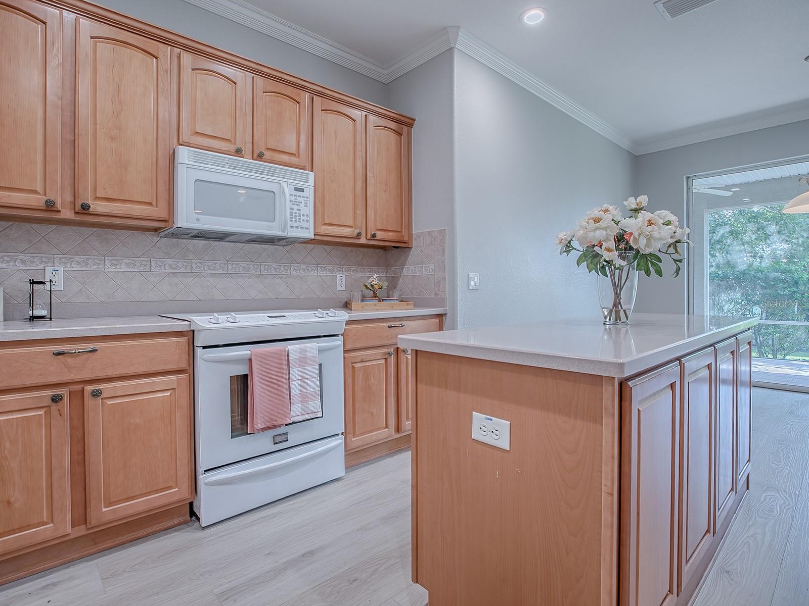 Image 21 of 59 For 11759 91st Circle