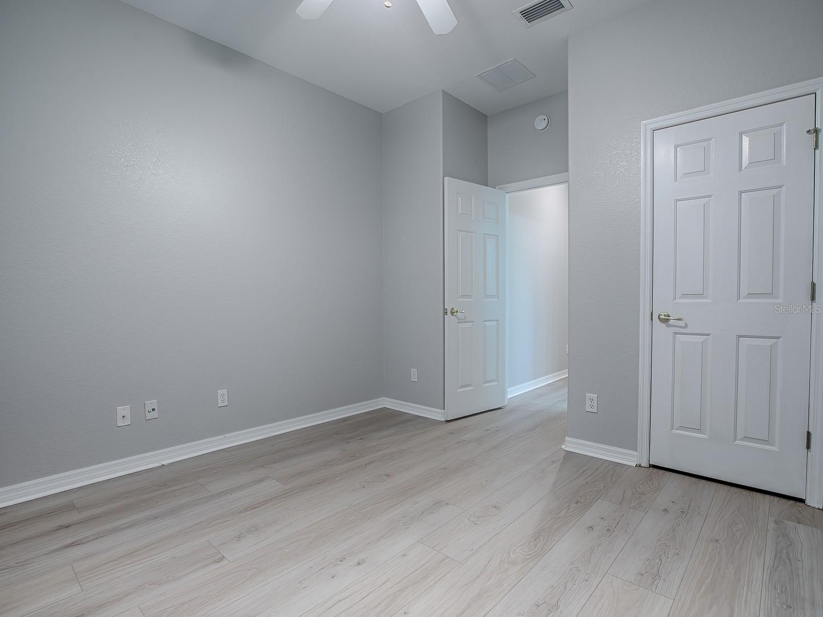 Image 34 of 59 For 11759 91st Circle