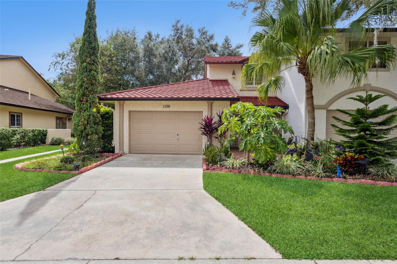 Details for 1130 Avenida De Las Casas, LADY LAKE, FL 32159