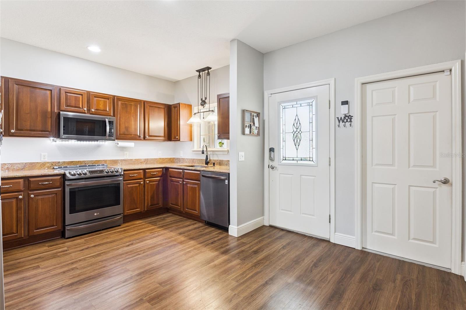 Image 8 of 44 For 1130 Avenida De Las Casas