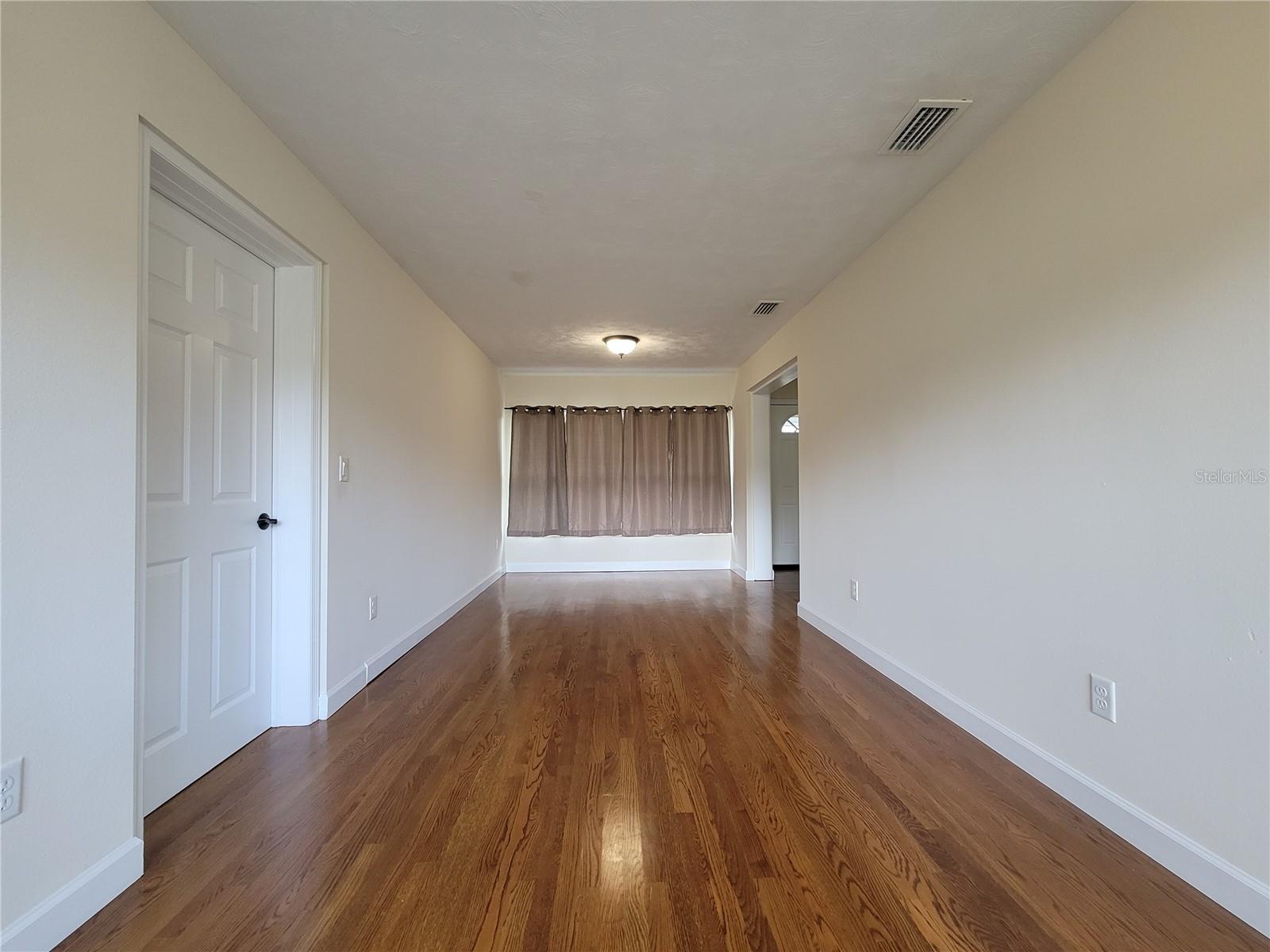 Image 13 of 20 For 945 Marion Drive