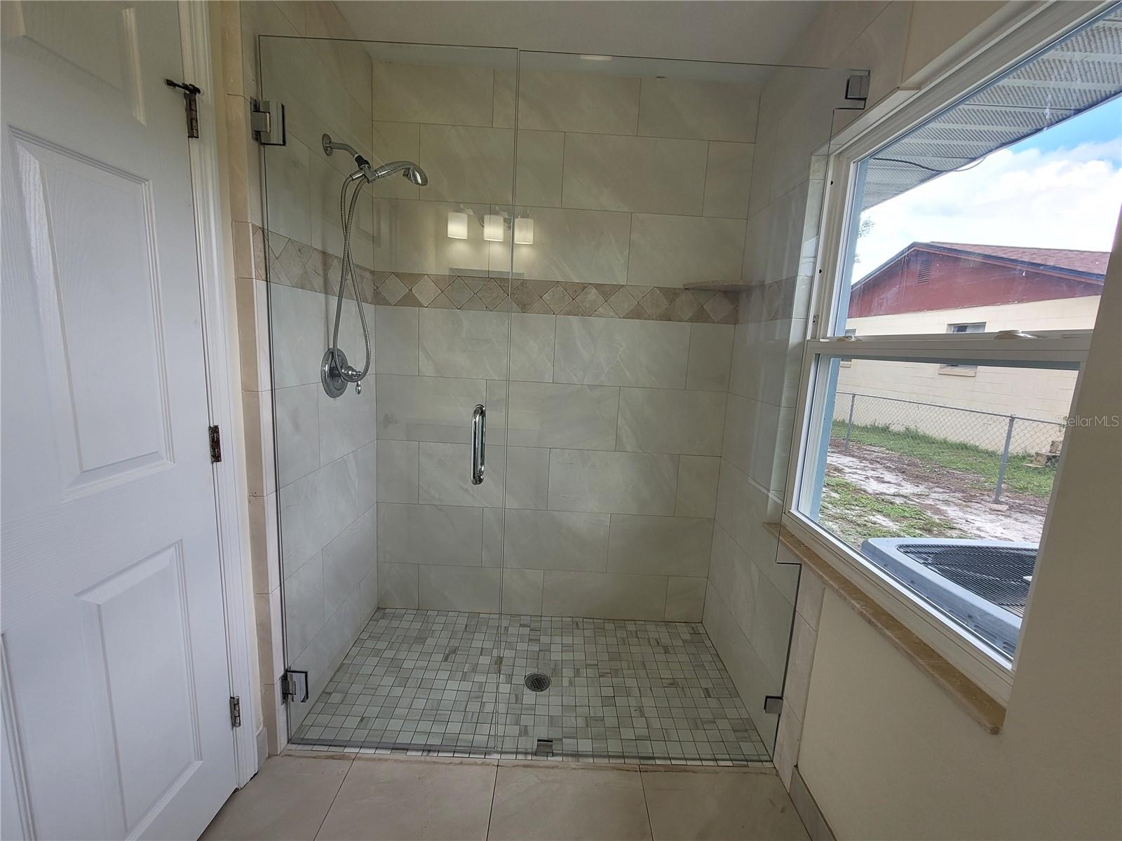 Image 16 of 20 For 945 Marion Drive