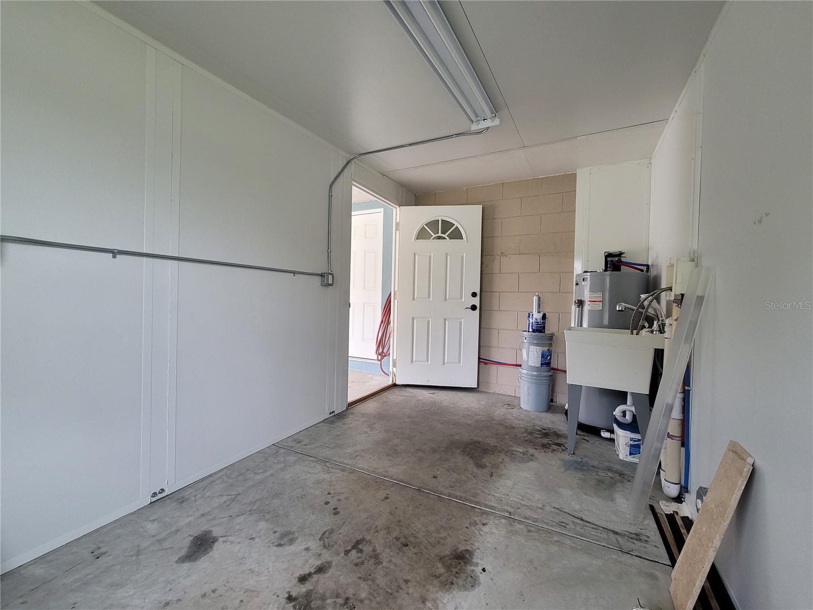 Image 18 of 20 For 945 Marion Drive