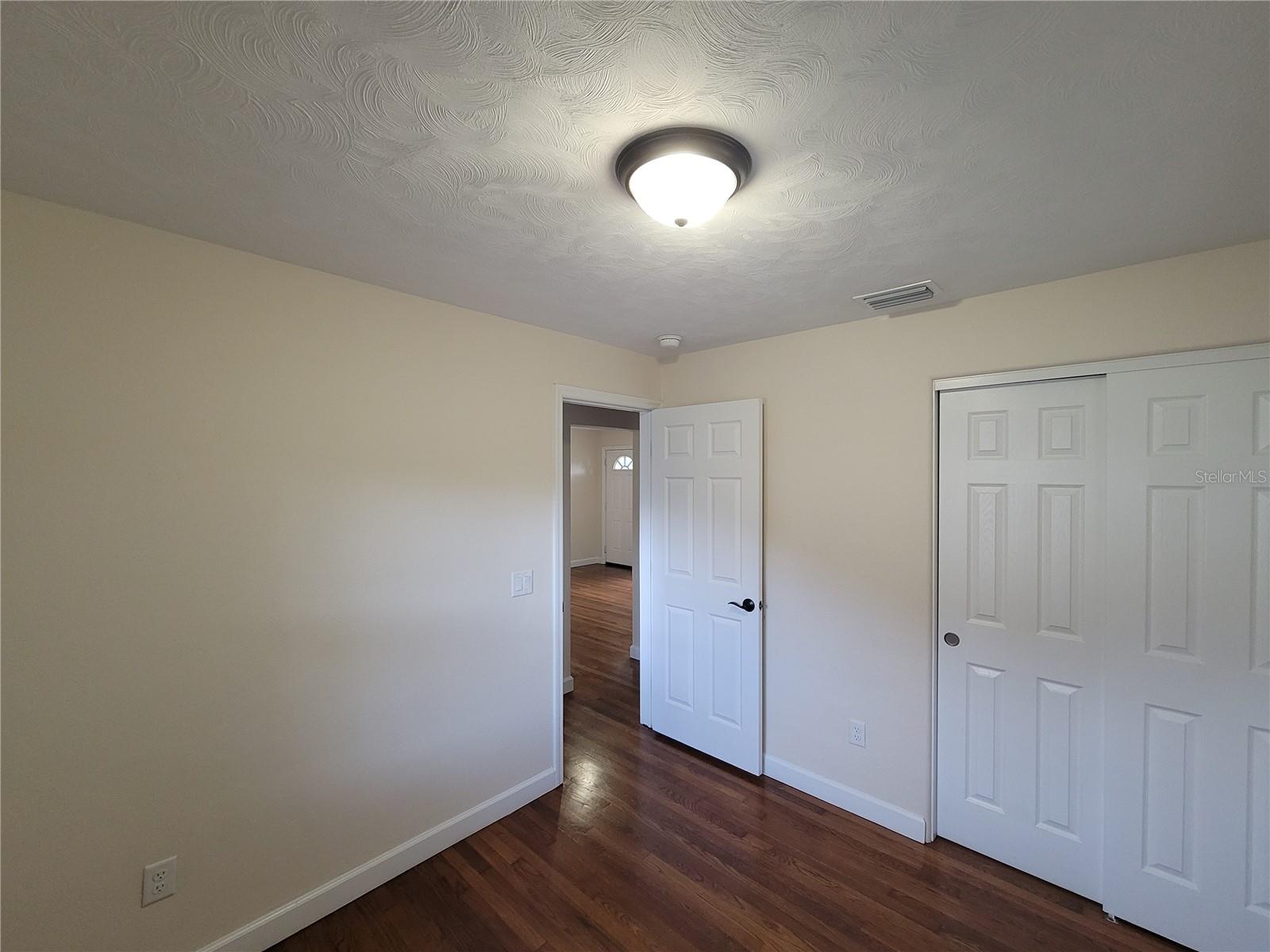 Image 9 of 20 For 945 Marion Drive