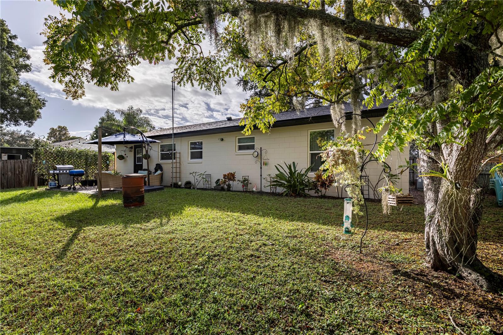 Image 20 of 31 For 1240 Cedar Avenue
