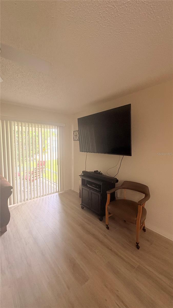 Image 11 of 27 For 773 Artesia Avenue