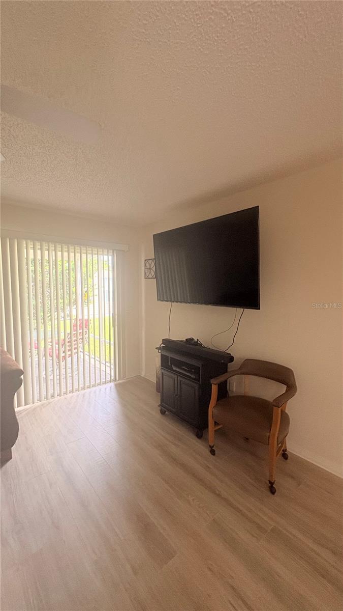 Image 7 of 27 For 773 Artesia Avenue