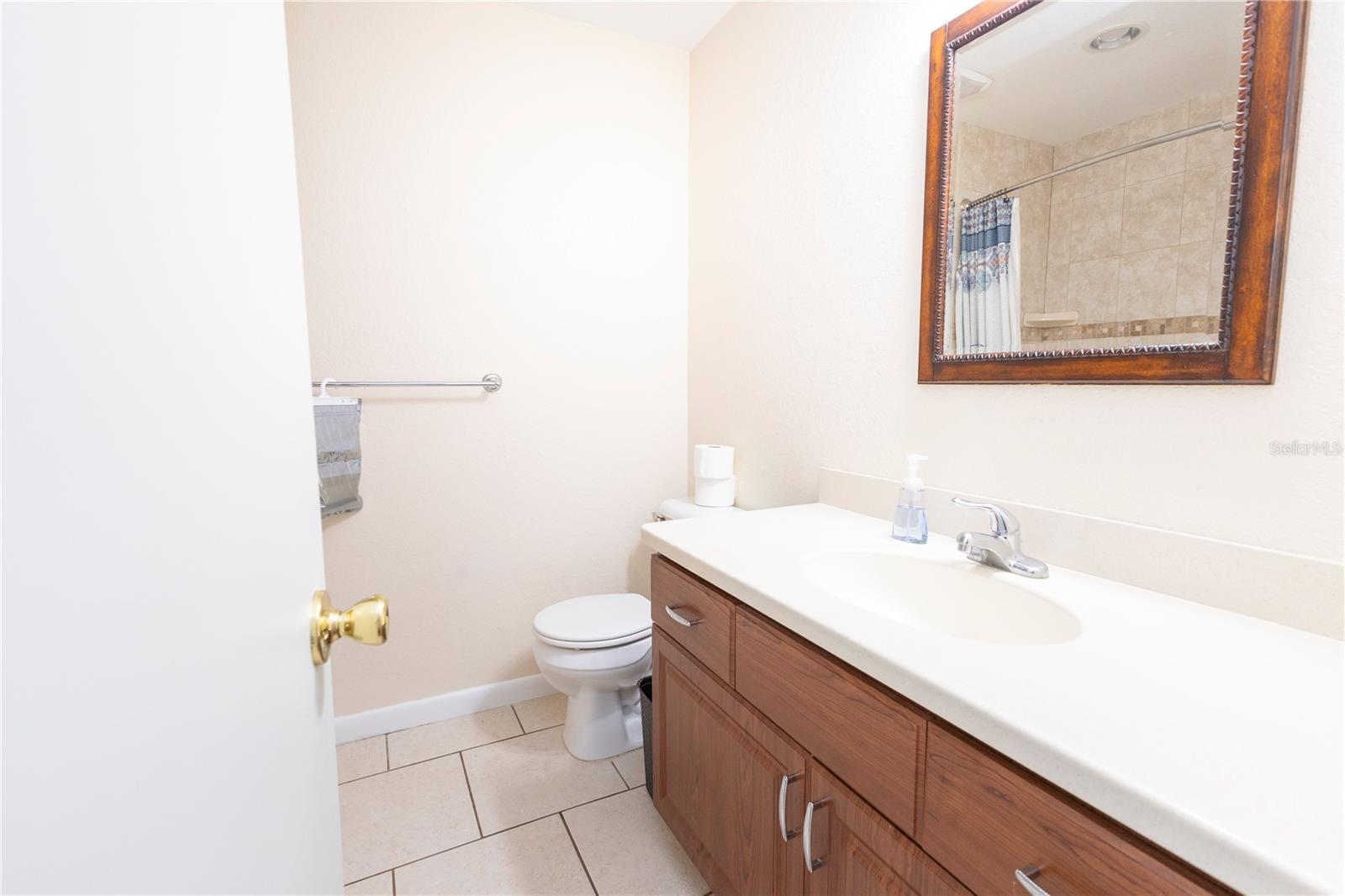 Image 19 of 32 For 845 Cr 467  