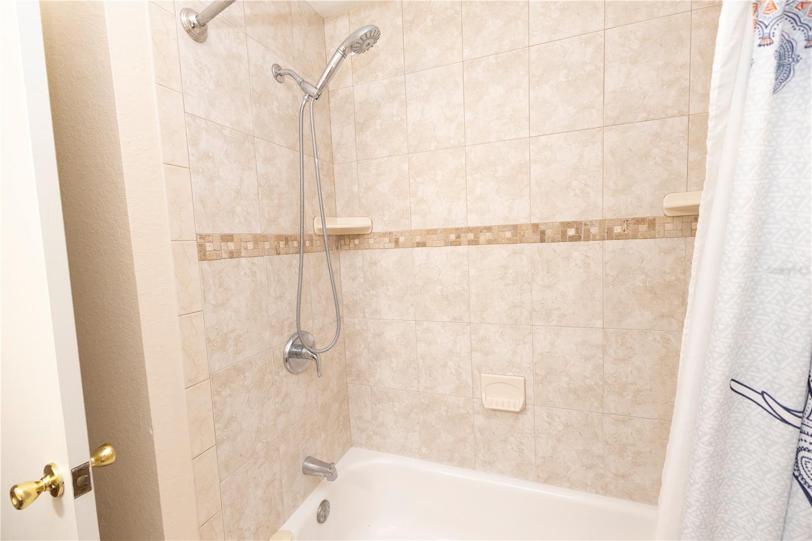 Image 20 of 32 For 845 Cr 467  