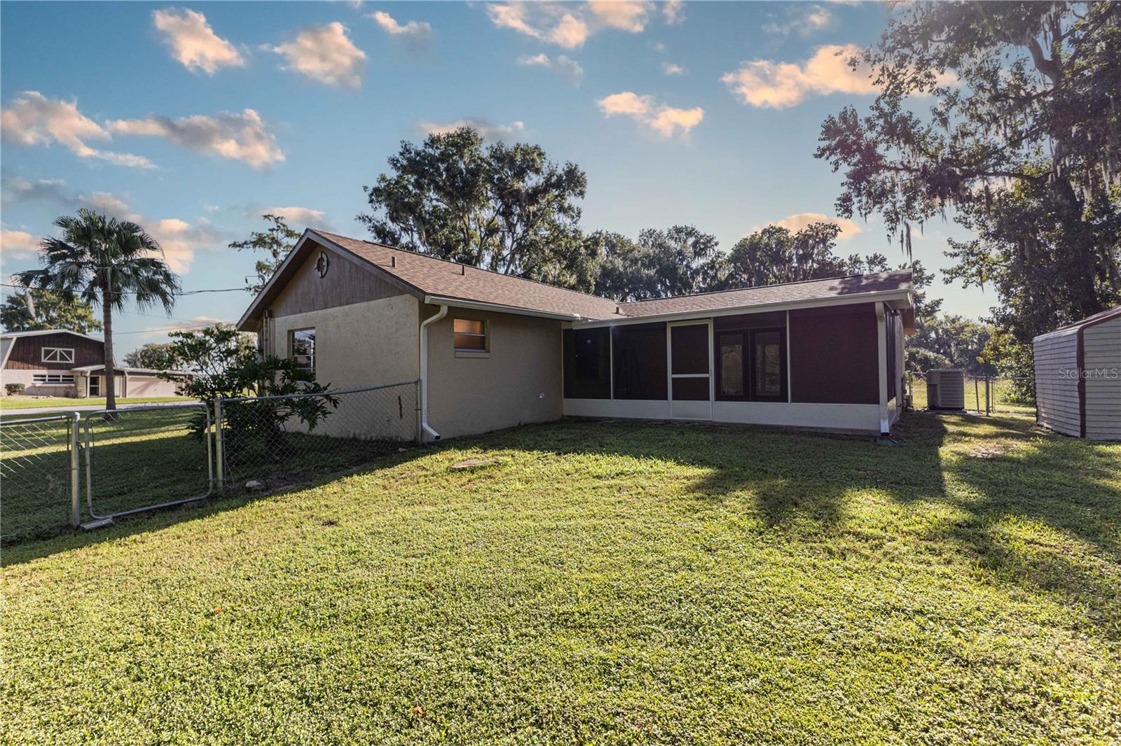 Image 26 of 32 For 845 Cr 467  